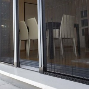 mosquitera-plisada1-300x300 Tipos de mosquiteras para ventanas y puertas de aluminio y PVC